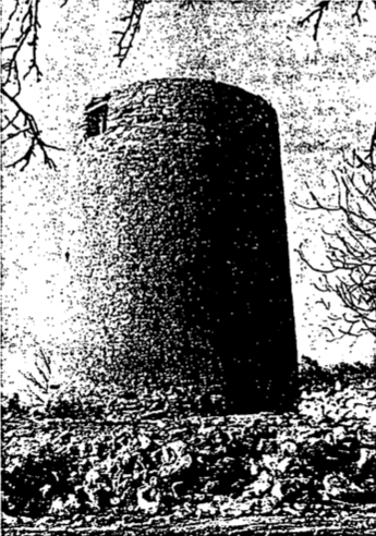 Molí de sa Fita. Sant Rafel (núm. 28). Qui pot, a simple vista, distingir aquesta torre d'una de defensa?