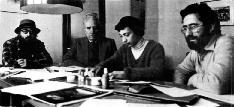 Reunió d'escriptors, a l'Institut d'Estudis Eivissencs: Toni Roca, Marià Villangómez. Jaume Torres i Josep Marí (febrer 1980)