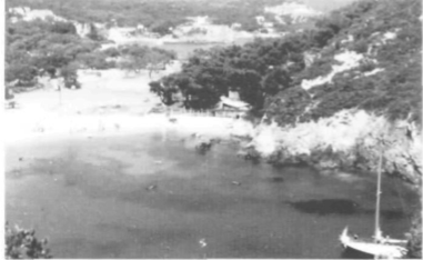 Un aspecte de la costa de l'illa de Corfú.