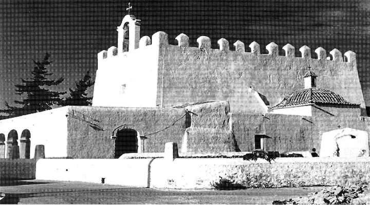 Església de Sant Jordi, exemple de llum i ombra en l'arquitectura.