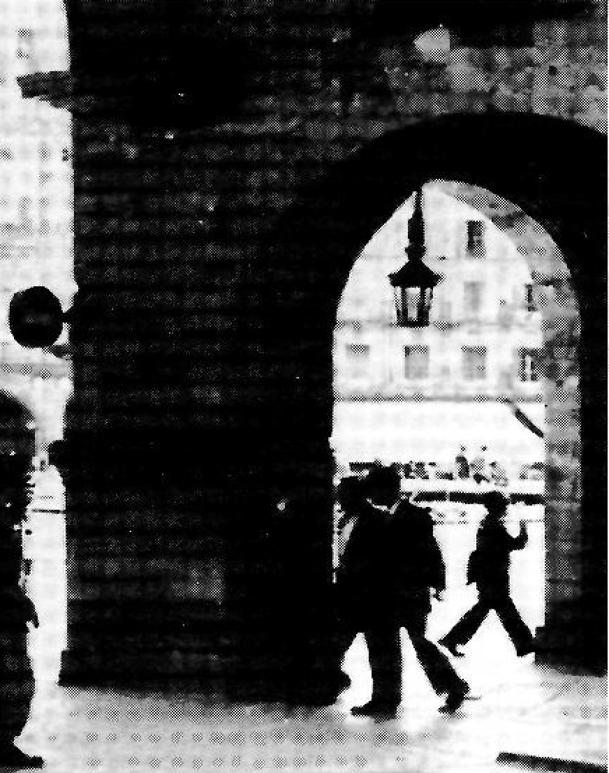 Tomàs Garcés, Clementina Arderiu i Carles Riba a la plaça Mayor de Salamanca