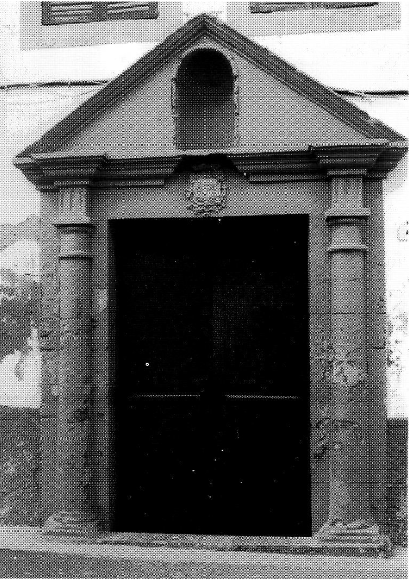 Porta principal del Seminari d'Eivissa. (Foto: Josep Marí.)