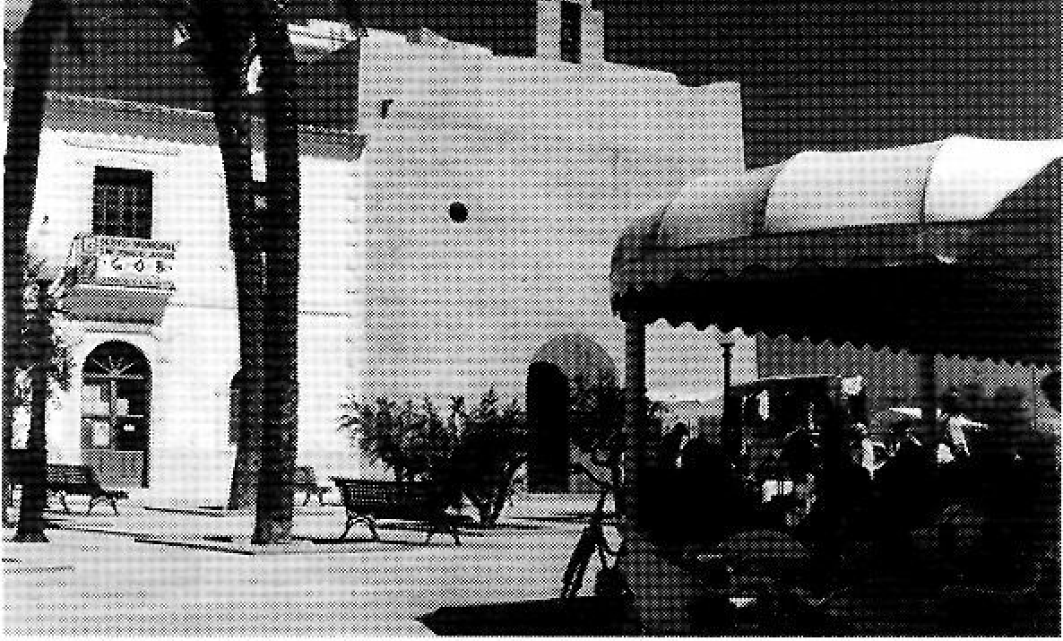Gravat de Sant Francesc Xavier i fotografia actual