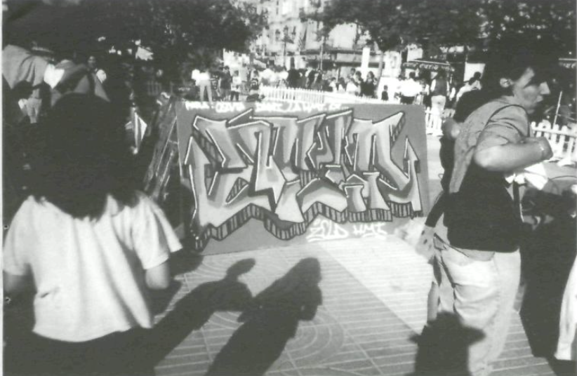 Taller de grafits amb murals