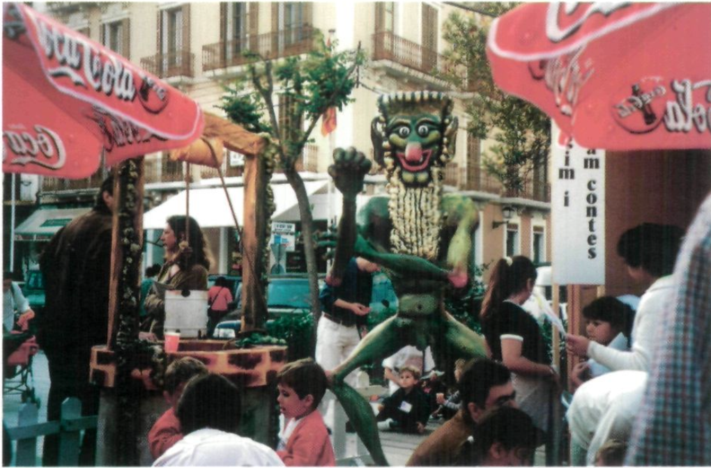 Milers de persones que varen voler mostrar el seu suport a l'avanç de la normalització del català i que la nostra llengua ocupi el lloc que li correspon a l'ensenyament, participaren a la II Trobada d'Escoles.