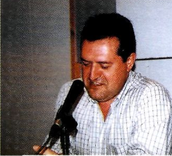 6/11/01. Els contactes que va mantenir mossèn Alcover a les Pitiüses amb eivissencs i formenterers, així com els cinc viatges que va fer el filòleg a les nostres illes, van ser els temes elegits per Felip Cirer en la segona conferència del Curs, Els viatges de Mn. Alcover a Eivissa. Col·laboradors a les Pitiüses. Cirer va destacar que al Diccionari Alcover-Moll hi ha recopilat un elevat nombre de paraules eivissenques. (Foto: Vicent Ribas 'Trull'.)