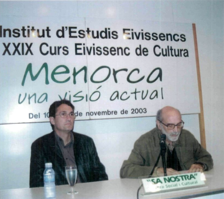 La segona conferència va anar a càrrec del senyor Joan Rita Larrucea, professor titular de botànica de la UIB i membre de la Secció de Ciències Naturals de l'Institut Menorquí d'Estudis, amb el títol Menorca, reserva de la biosfera. Actuacions fetes als darrers anys.