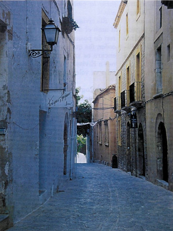 A la vila superior, al llarg del carrer Major i els adjacents habitaven la major part dels prohoms del castell i la vila d'Eivissa. (Foto: Joan Piña.)