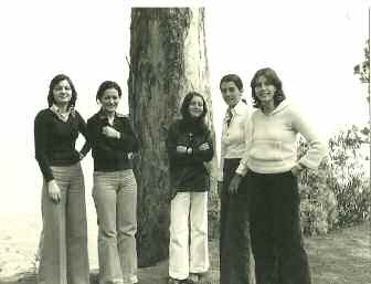 Estel·la Matutes, amb unes col·legues en una reunió científica a Canàries.