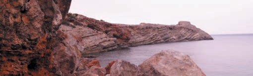 Paisatge marí amb roques