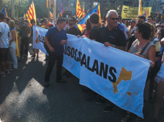 A la manifestació multitudiària de l'11 de setembre de 2012, no hi mancà una nodrida representació balear, de totes i cadascuna de les illes (fotografia: Laura Ribes i Martínez).