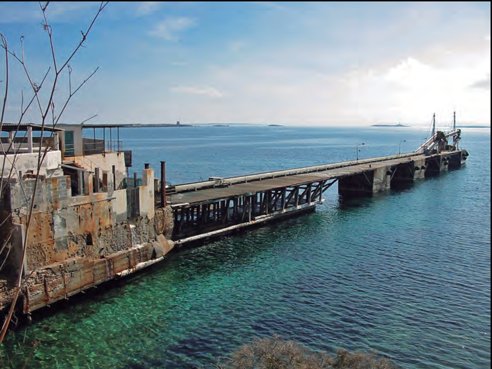 El moll de sa Canal fou usat com a base d'operacions per les naus que participaren en l'intent de salvament del Nautik