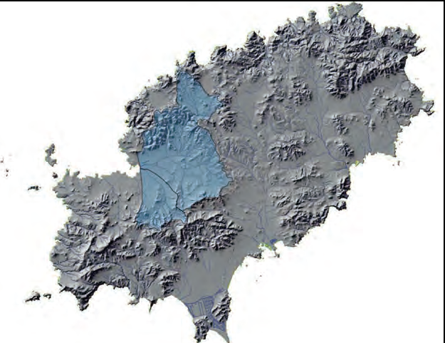 Figura 1. En blau es delimiten les conques que desemboquen al pla de Portmany: la del torrent de Buscastell (al nord) i la del torrent des Regueró (al sud). Font: WMS procedents de I'IDEIB.