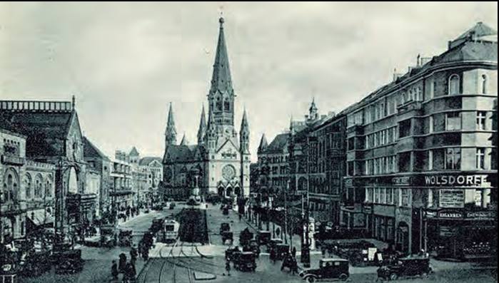 L'artista Heinz Trökes és autor d'uns vitralls a l'església del «Kaiser Friedrich Wilhelm Gedächtniskirche», al barri Hansaviertel de Berlín.