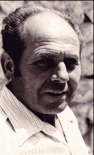 A dalt, a l'esquerra, en Joan Tur Guasch «Fluixà», de Jesús. A la dreta, en Joan de petit (el nen gran) amb el seu germà Toni (fotos: arxiu familiar).