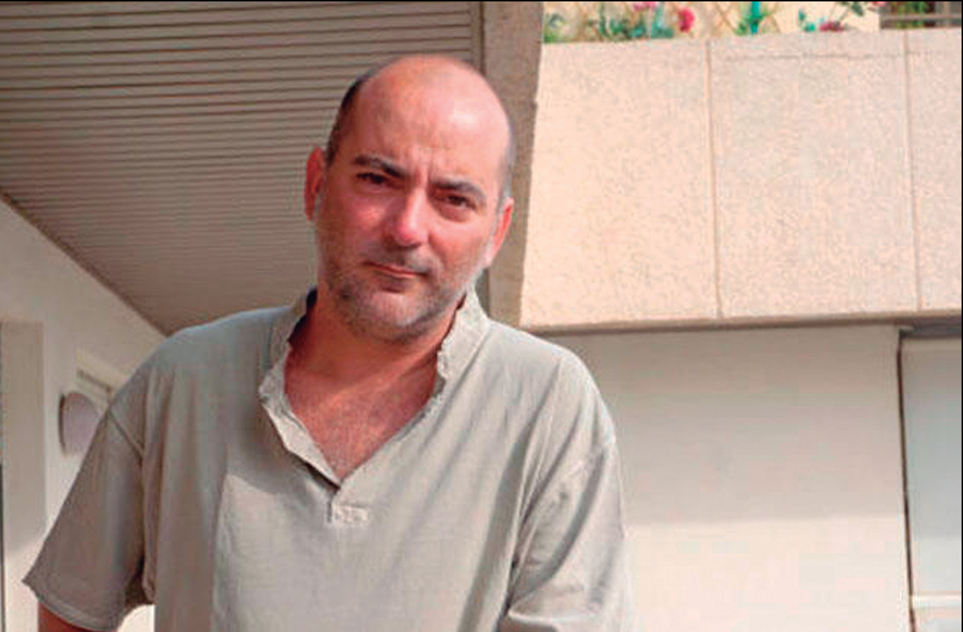 Manel Marí, al balcó de ca seua, a Eivissa (fotografia F. de Lama).