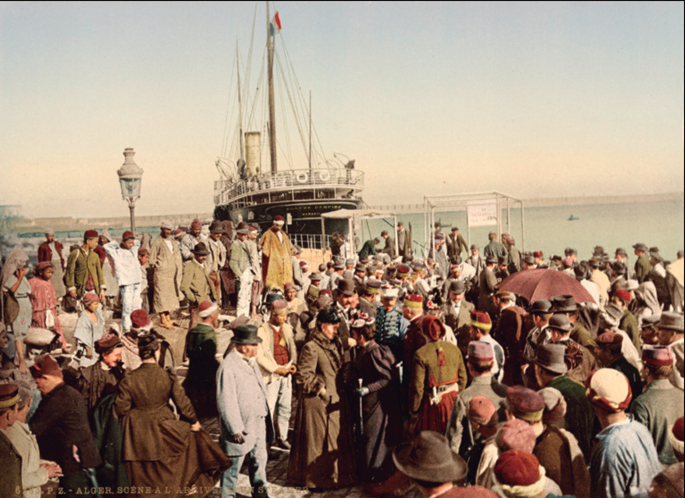 Arribada d'un vaixell al port d'Alger, el 1899.