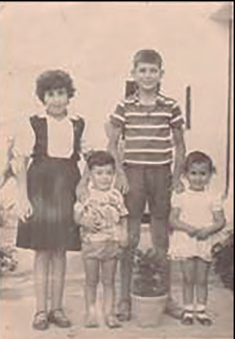 Fotografia 17. Família nombrosa. Arxiu familiar.