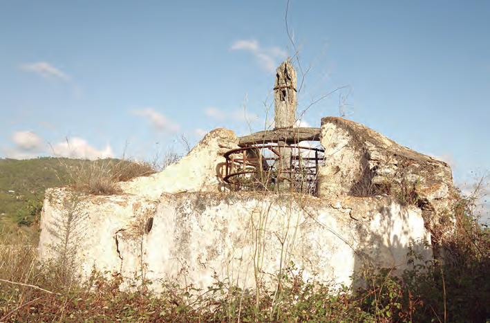 Mapa 1 i fotografia de la sénia d'en Tort 1