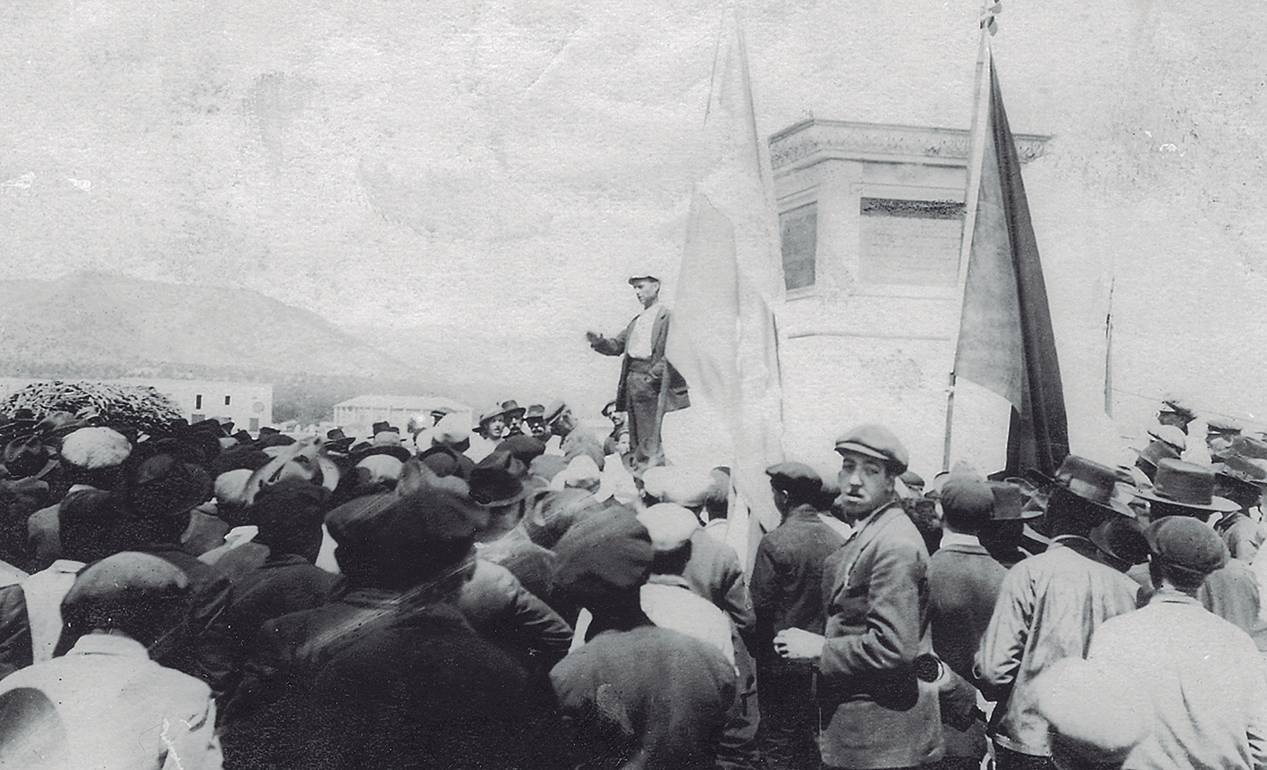 Joan Gómez Ripoll en un acte del primer de maig, al moll d'Eivissa.
