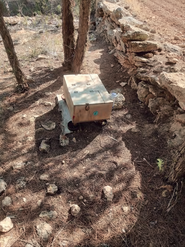La instal·lació de trampes per a serps per tot el territori de l'illa ha tornat a ajuntar-nos, 30 anys després de la lluita per ses Salines, en un front comú per evitar el deteriorament del territori.