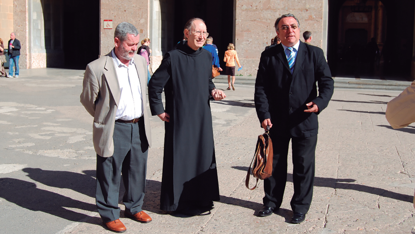 Miquel Costa, el pare Massot i Marià Torres a Montserrat (arxiu Miquel Costa).