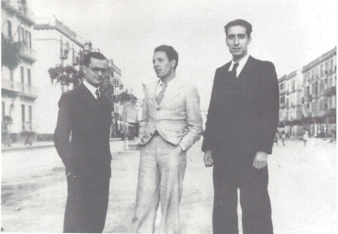 D'esquerra a dreta, Aquilí Tur, Cosme Vidal i Marià Villangómez l'any 1935 (foto de M. Villangómez).