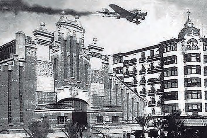 Bombardeig sobre Alacant. En la imatge, el Mercat central de la ciutat.